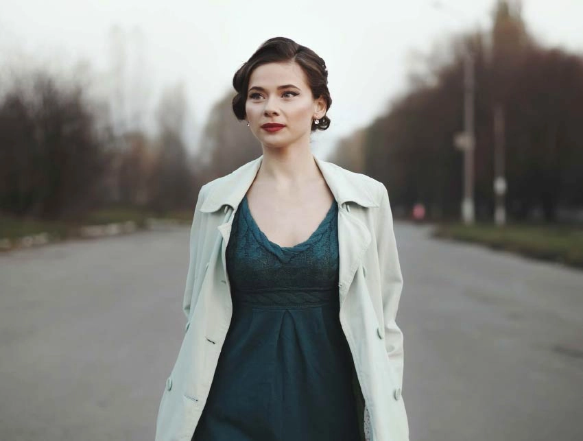 Stylish Woman Walking in the Street 1