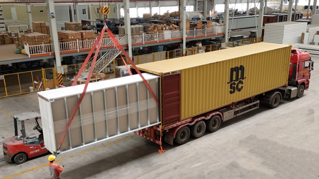 Prefabricated container house delivery for global construction site and camp solutions