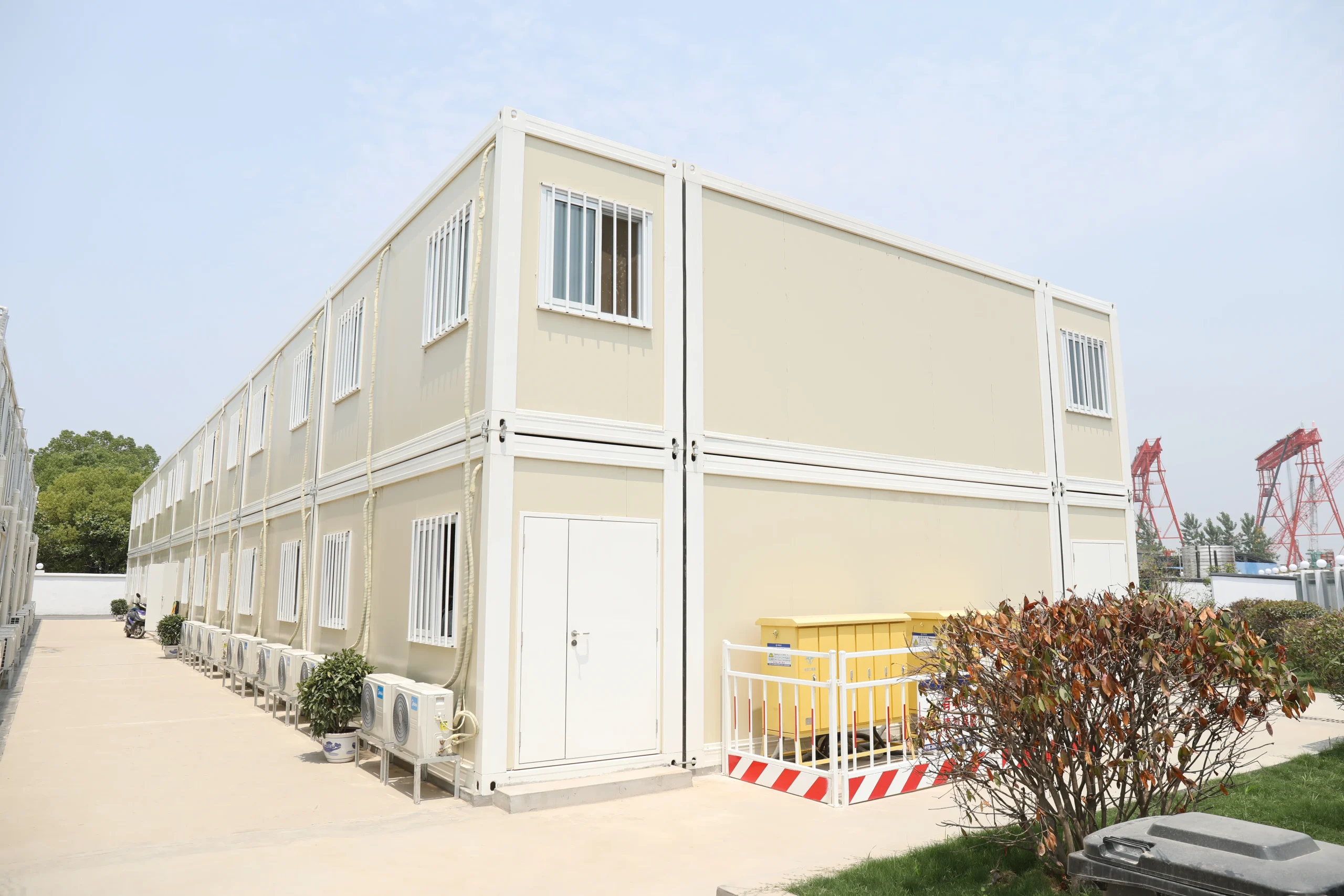 Flat Pack Container House 1 scaled