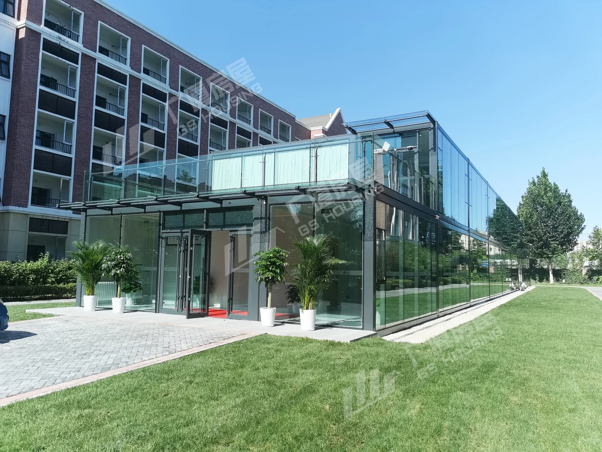 From Boxes to Smart Spaces How Prefab Classrooms Transformed Since 1966 2048x1536